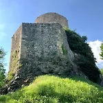 Dom wakacyjny Dom W Dolinie Zdrowia *